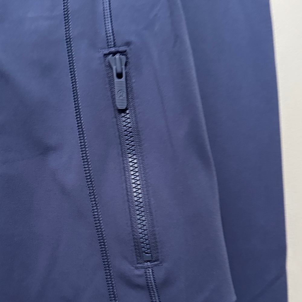Women's blue lululemon align Jacket size 2 - Picture 3 of 10